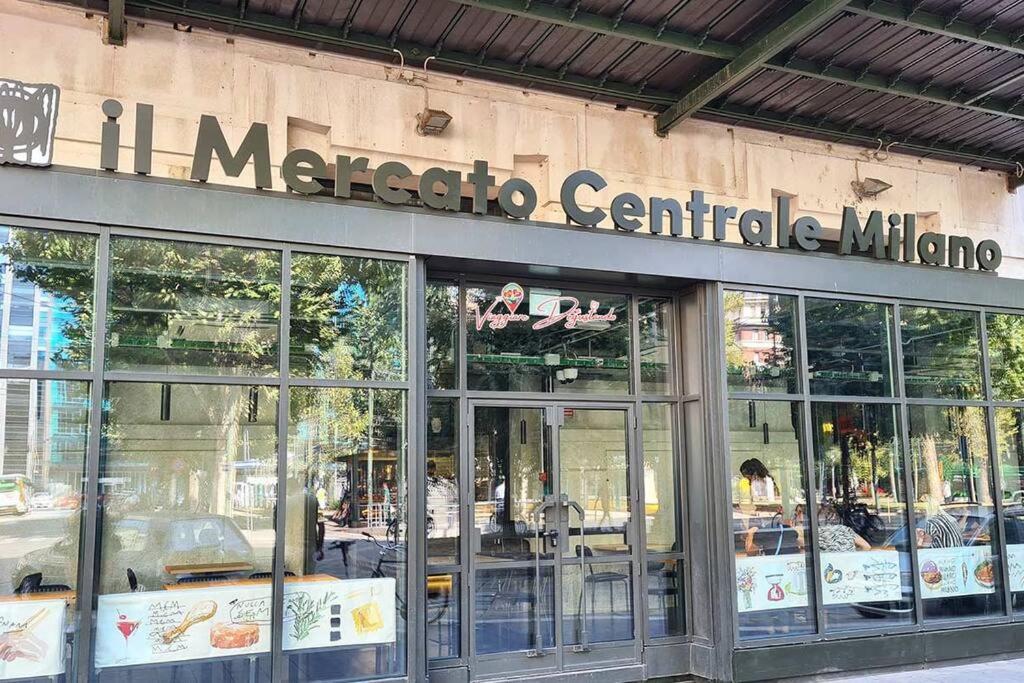 Appartamento - Stazione Centrale Милан Экстерьер фото